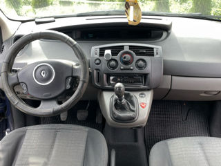 Renault Grand Scenic foto 9