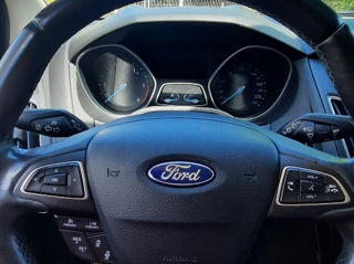 Ford Focus фото 7