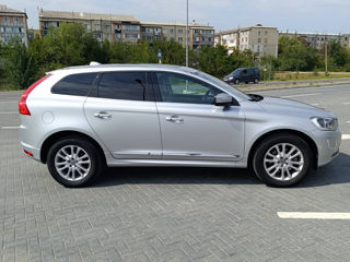 Volvo XC60 foto 4