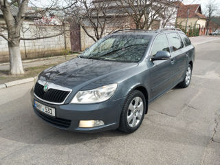 Skoda Octavia foto 2