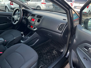 KIA Rio foto 8