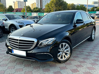 Mercedes E-Class foto 1