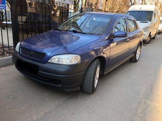 Opel Astra foto 1