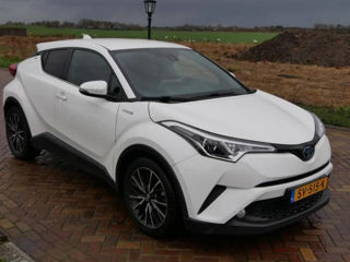 Toyota C-HR foto 3