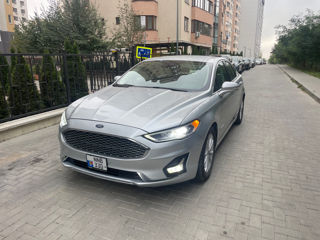 Ford Fusion foto 2