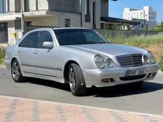 Mercedes E-Class