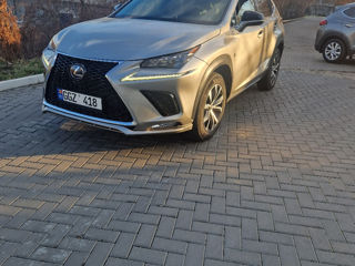 Lexus NX Series foto 2