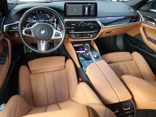 BMW 5 Series foto 9