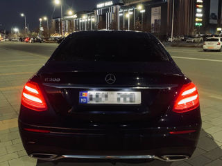 Mercedes E-Class foto 6