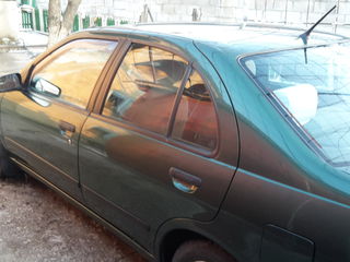 Nissan Almera foto 4