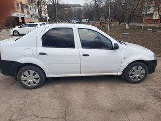 Dacia Logan foto 6