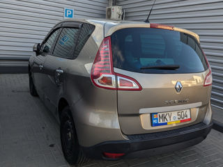 Renault Scenic foto 2