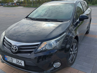 Toyota Avensis foto 3