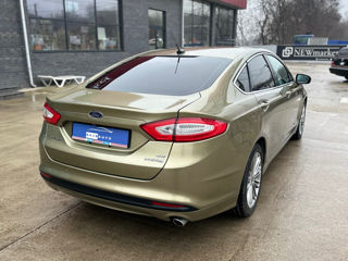 Ford Fusion foto 5