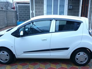 Chevrolet Spark foto 2