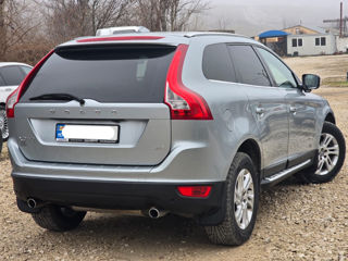 Volvo XC60 foto 4