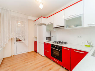 Apartament cu 2 camere, 56 m², Râșcani, Chișinău foto 2