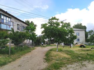 Ucihoz-Chetrosu 20 км dela Chisinau apartamentul cu 2 camere 48 м2 + 10 ari pentru plantare foto 9