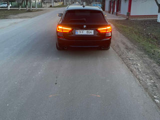 BMW 5 Series foto 2