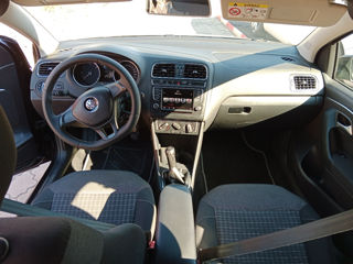 Volkswagen Polo foto 4