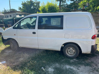 Hyundai H200 foto 1