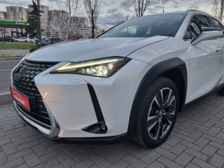 Lexus UX foto 18