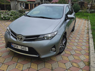 Toyota Auris foto 1