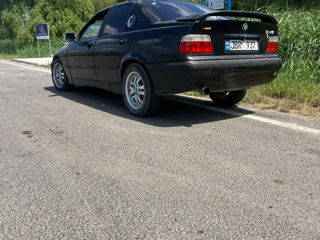 BMW 3 Series foto 2