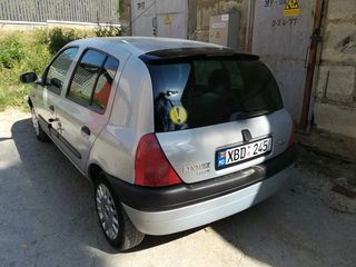 Renault Clio foto 2