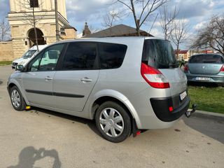 Renault Grand Scenic foto 3