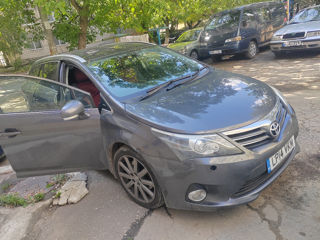 Toyota Avensis foto 6