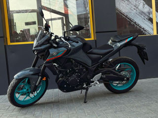 Yamaha MT-03 foto 2