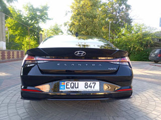 Hyundai Elantra foto 4