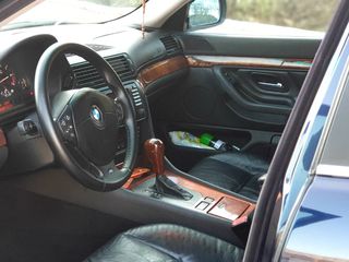 BMW 7 Series foto 8