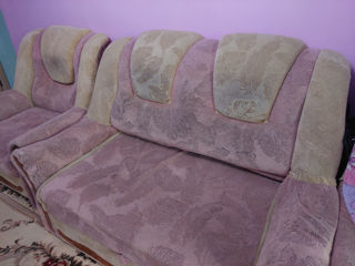 Комплект мяхкой мебели  2 кресл и один диван    всео  в камплекте foto 1