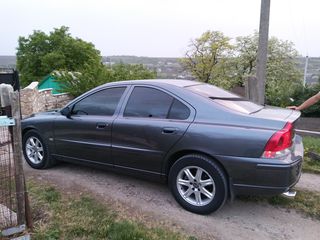 Volvo S60 foto 1