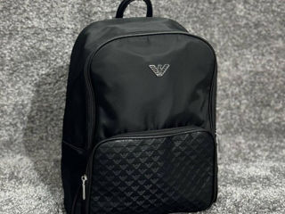 Rucsac Lacoste si Armani 1350 lei foto 0