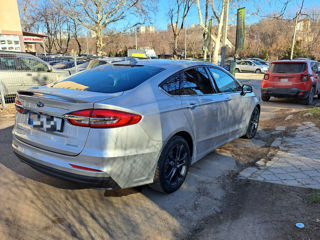 Ford Fusion foto 4