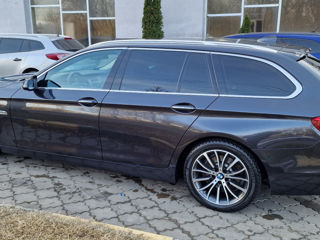 BMW 5 Series foto 3