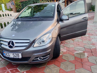 Mercedes B-Class foto 7