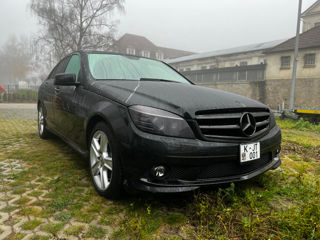 Mercedes C-Class foto 3