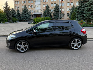 Toyota Auris, 2011