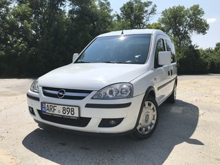 Opel Combo foto 1