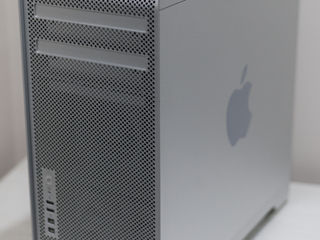 2010 Mac Pro 2.93 GHz 12-Core 32GB RAM 500SSD+2TB HDD ATI Radeon HD 5870 + Apple Monitor 20'' foto 3