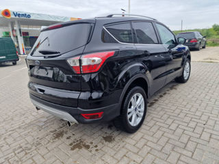 Ford Kuga foto 4