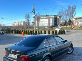 BMW 5 Series foto 4