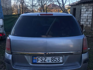 Opel Astra foto 2