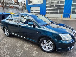 Toyota Avensis foto 3