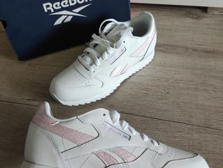 Reebok  новые, 38.5 размер - 750 лей