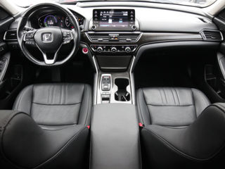 Honda Accord фото 9